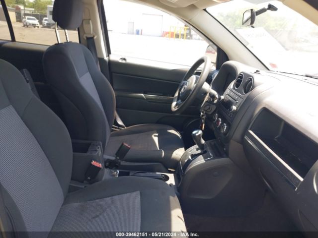 Photo 4 VIN: 1C4NJDBB7DD248625 - JEEP COMPASS 