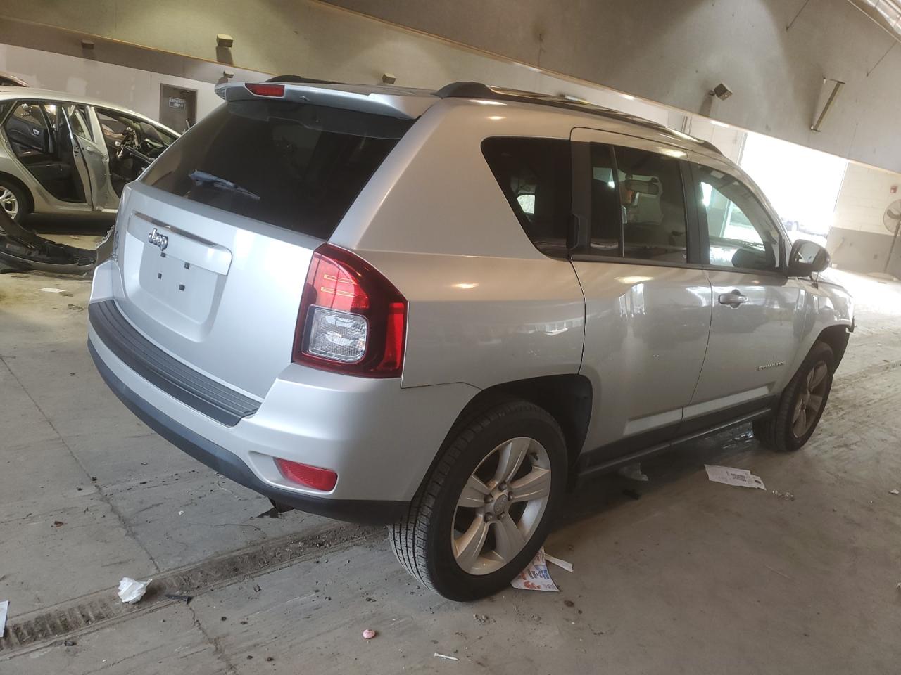 Photo 2 VIN: 1C4NJDBB7ED531124 - JEEP COMPASS 