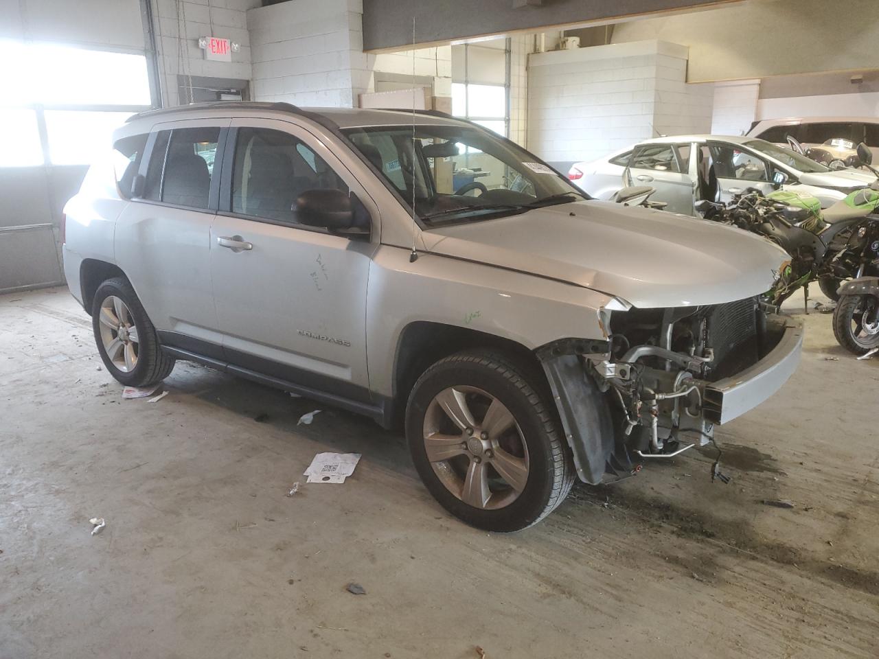 Photo 3 VIN: 1C4NJDBB7ED531124 - JEEP COMPASS 