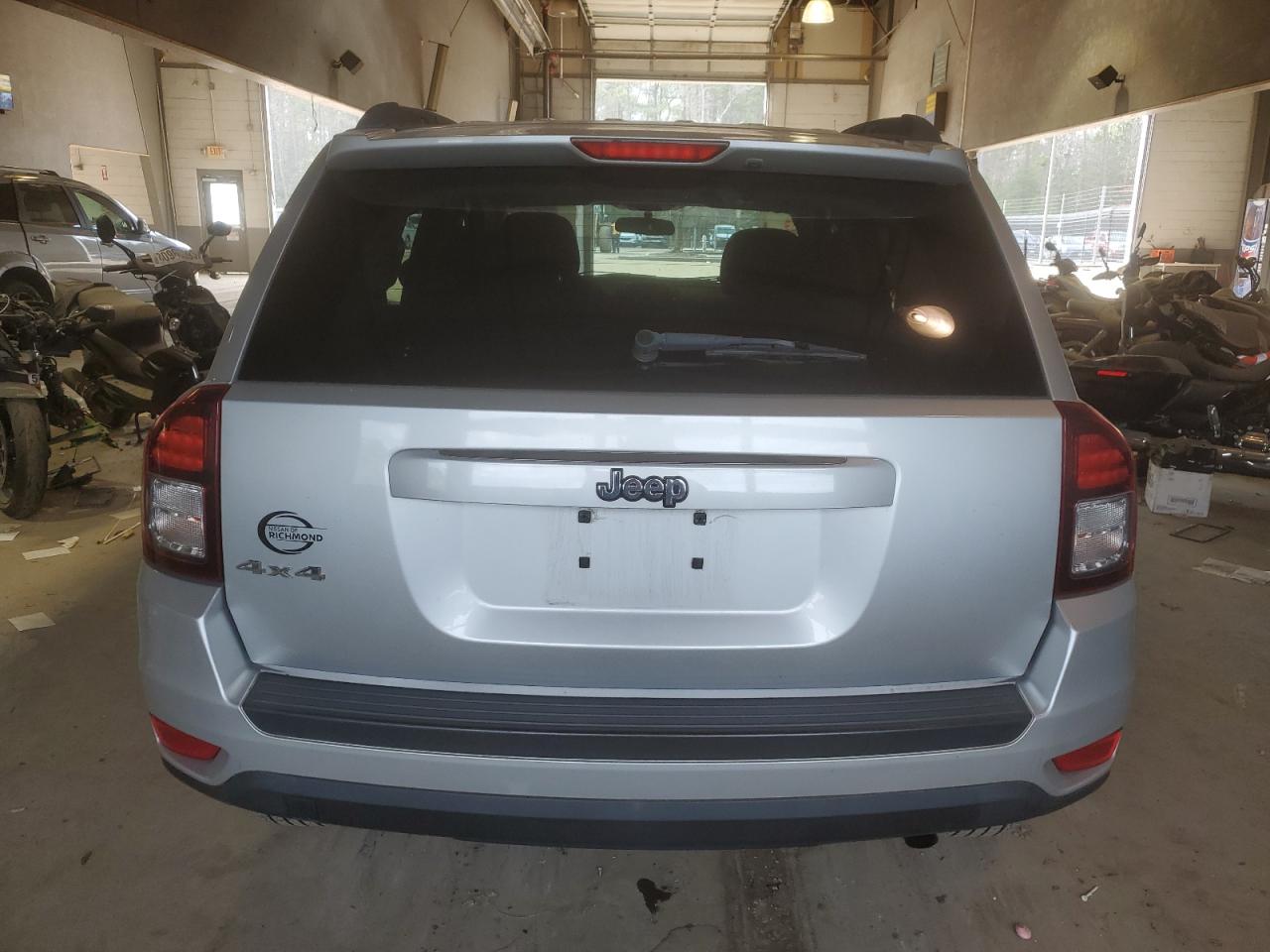 Photo 5 VIN: 1C4NJDBB7ED531124 - JEEP COMPASS 