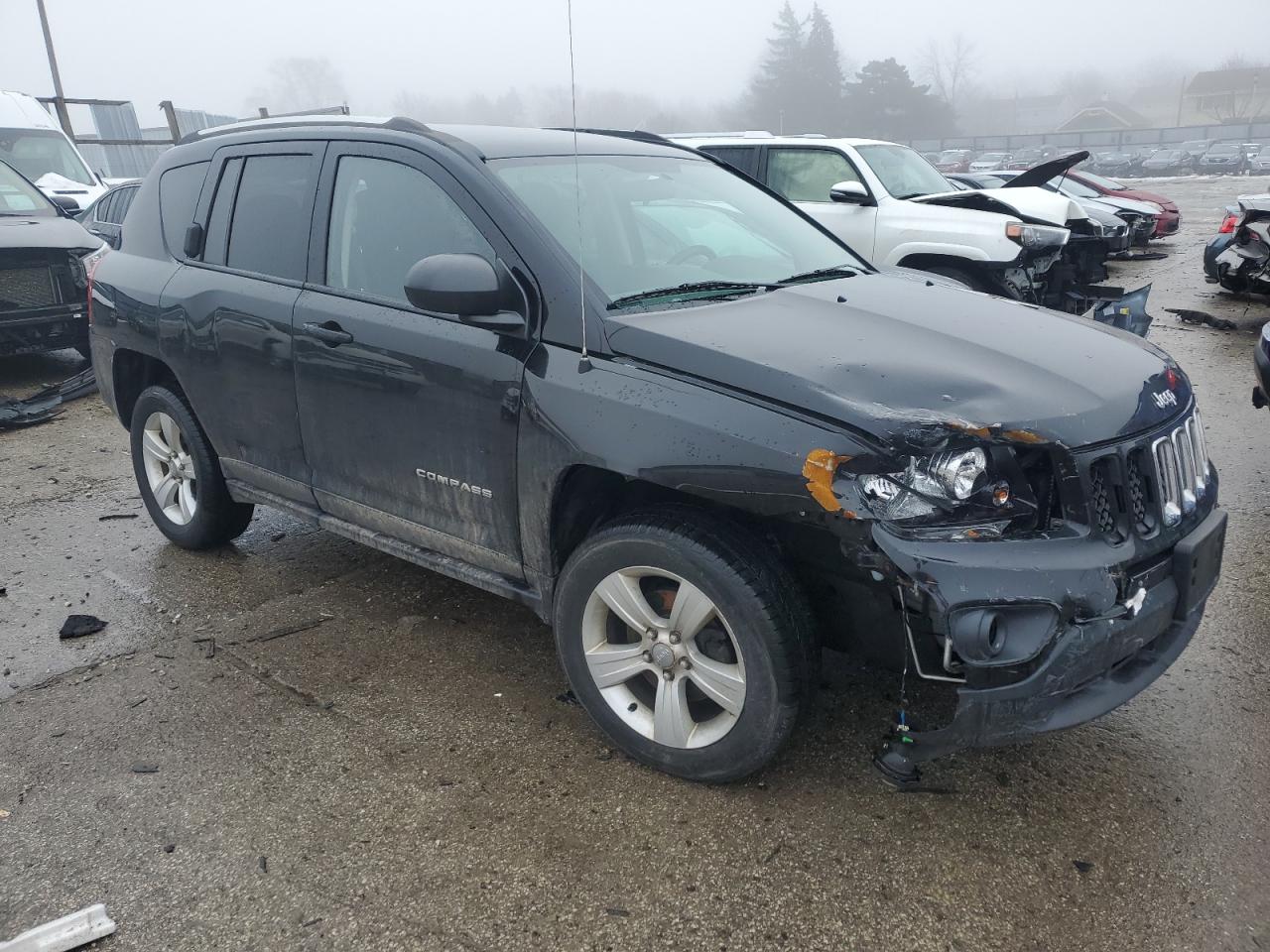 Photo 3 VIN: 1C4NJDBB7ED828698 - JEEP COMPASS 