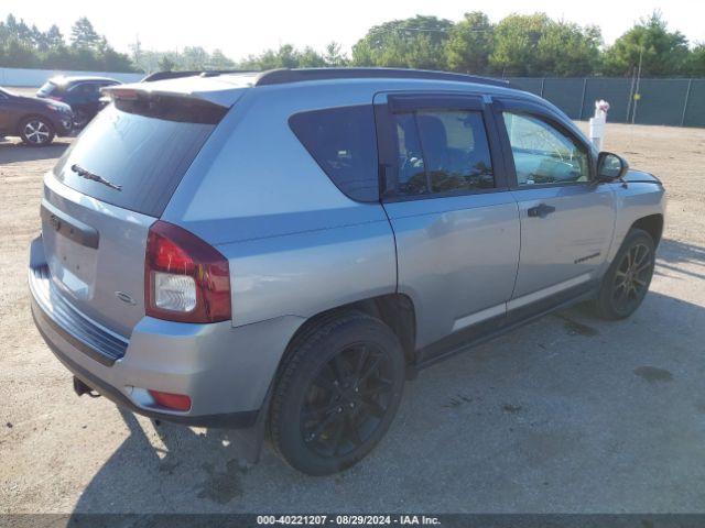 Photo 3 VIN: 1C4NJDBB7FD217779 - JEEP COMPASS 