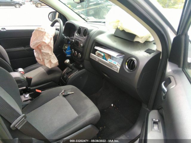 Photo 4 VIN: 1C4NJDBB7GD713974 - JEEP COMPASS 