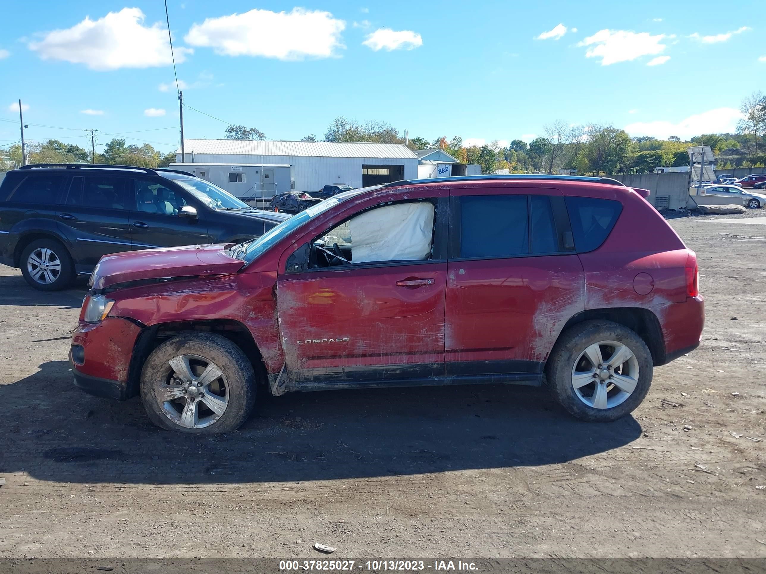 Photo 5 VIN: 1C4NJDBB8ED828757 - JEEP COMPASS 