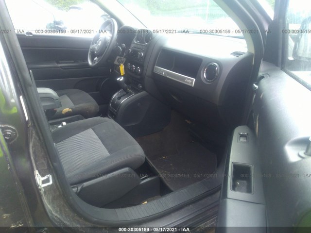 Photo 4 VIN: 1C4NJDBB8FD423872 - JEEP COMPASS 