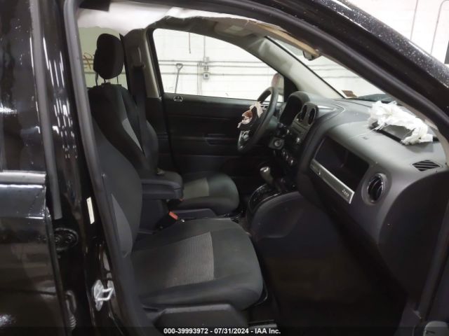 Photo 4 VIN: 1C4NJDBB8GD510205 - JEEP COMPASS 