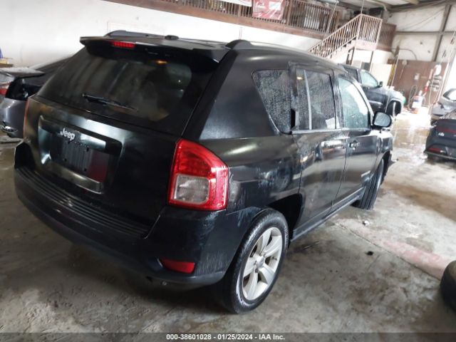 Photo 3 VIN: 1C4NJDBB9CD577227 - JEEP COMPASS 