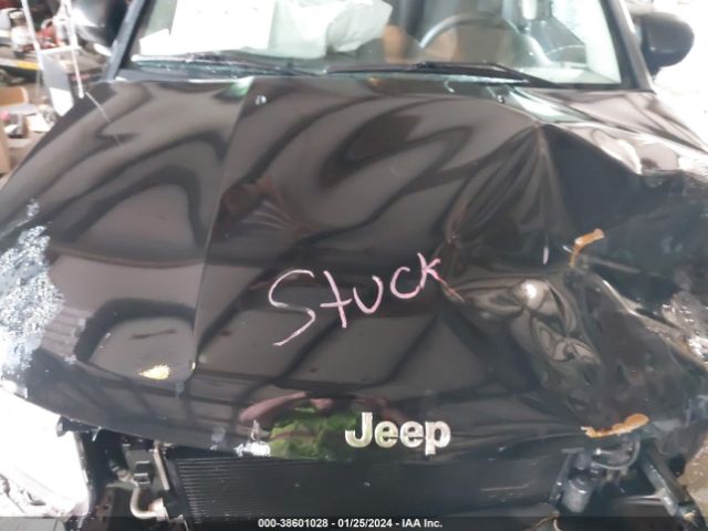 Photo 9 VIN: 1C4NJDBB9CD577227 - JEEP COMPASS 