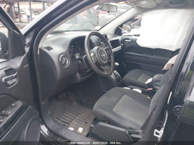 Photo 4 VIN: 1C4NJDBB9FD225866 - JEEP COMPASS 