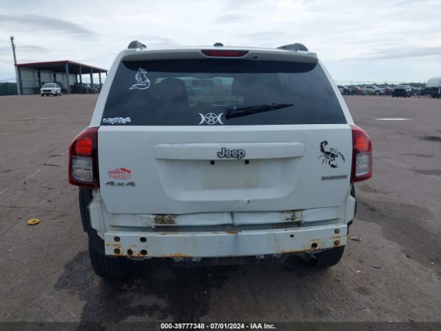 Photo 5 VIN: 1C4NJDBB9GD646343 - JEEP COMPASS 