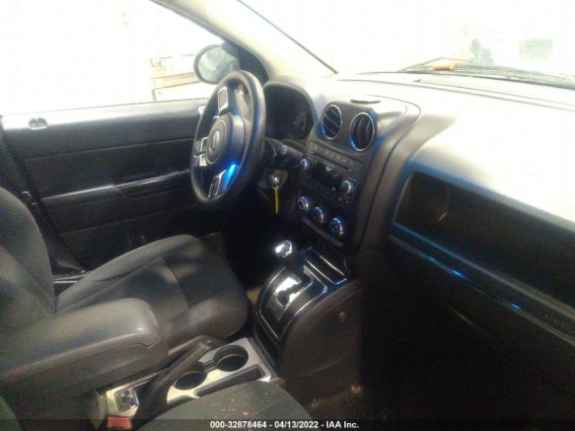 Photo 4 VIN: 1C4NJDBBXCD597163 - JEEP COMPASS 