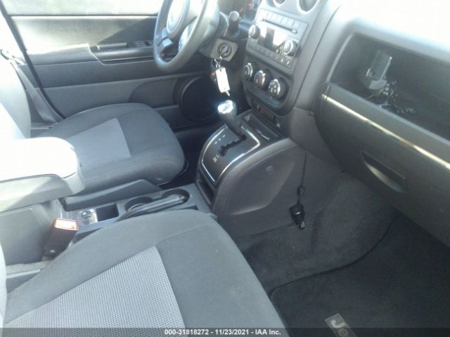 Photo 4 VIN: 1C4NJDBBXDD108715 - JEEP COMPASS 