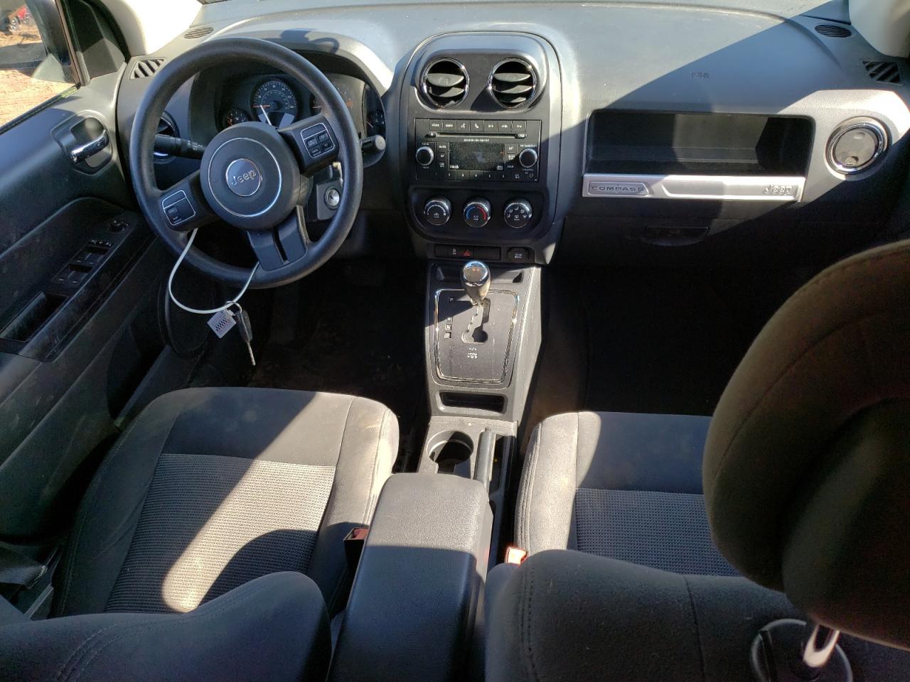 Photo 7 VIN: 1C4NJDBBXGD617529 - JEEP COMPASS 