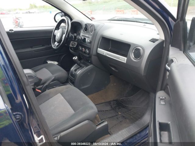 Photo 4 VIN: 1C4NJDBBXGD631544 - JEEP COMPASS 