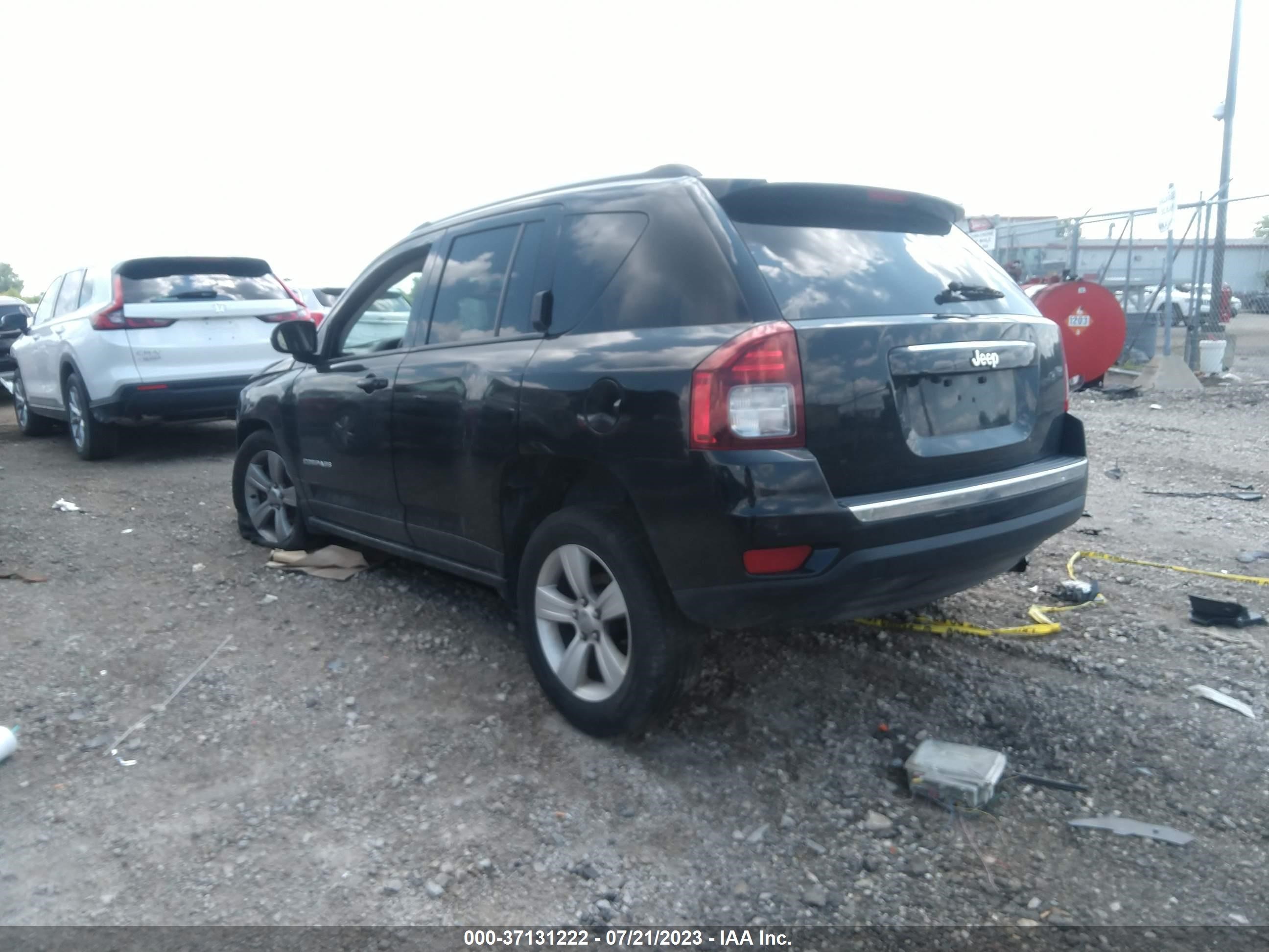 Photo 2 VIN: 1C4NJDBBXGD797725 - JEEP COMPASS 