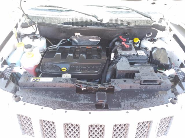 Photo 6 VIN: 1C4NJDCB0ED784820 - JEEP COMPASS LI 