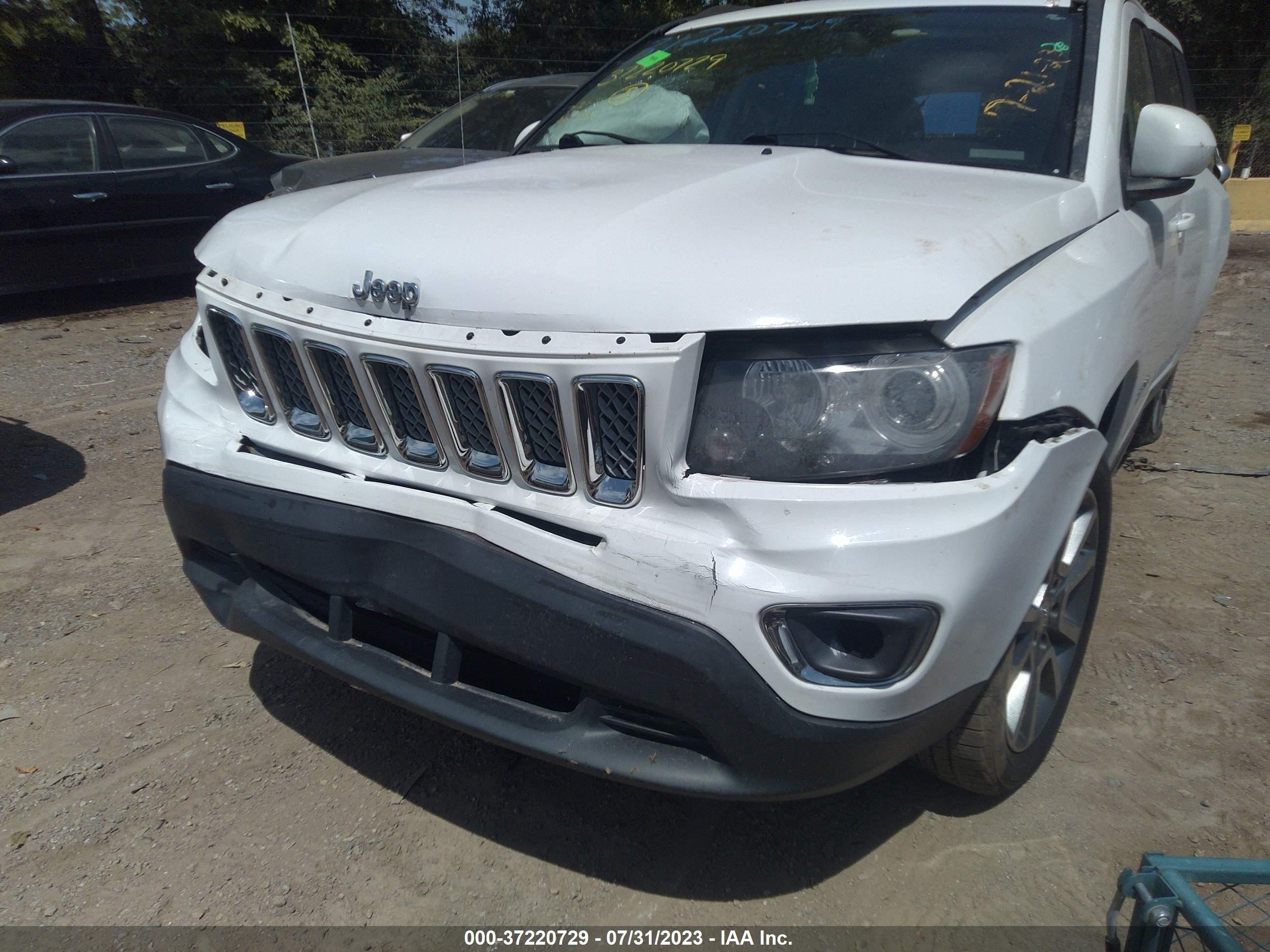 Photo 11 VIN: 1C4NJDCB1ED751826 - JEEP COMPASS 