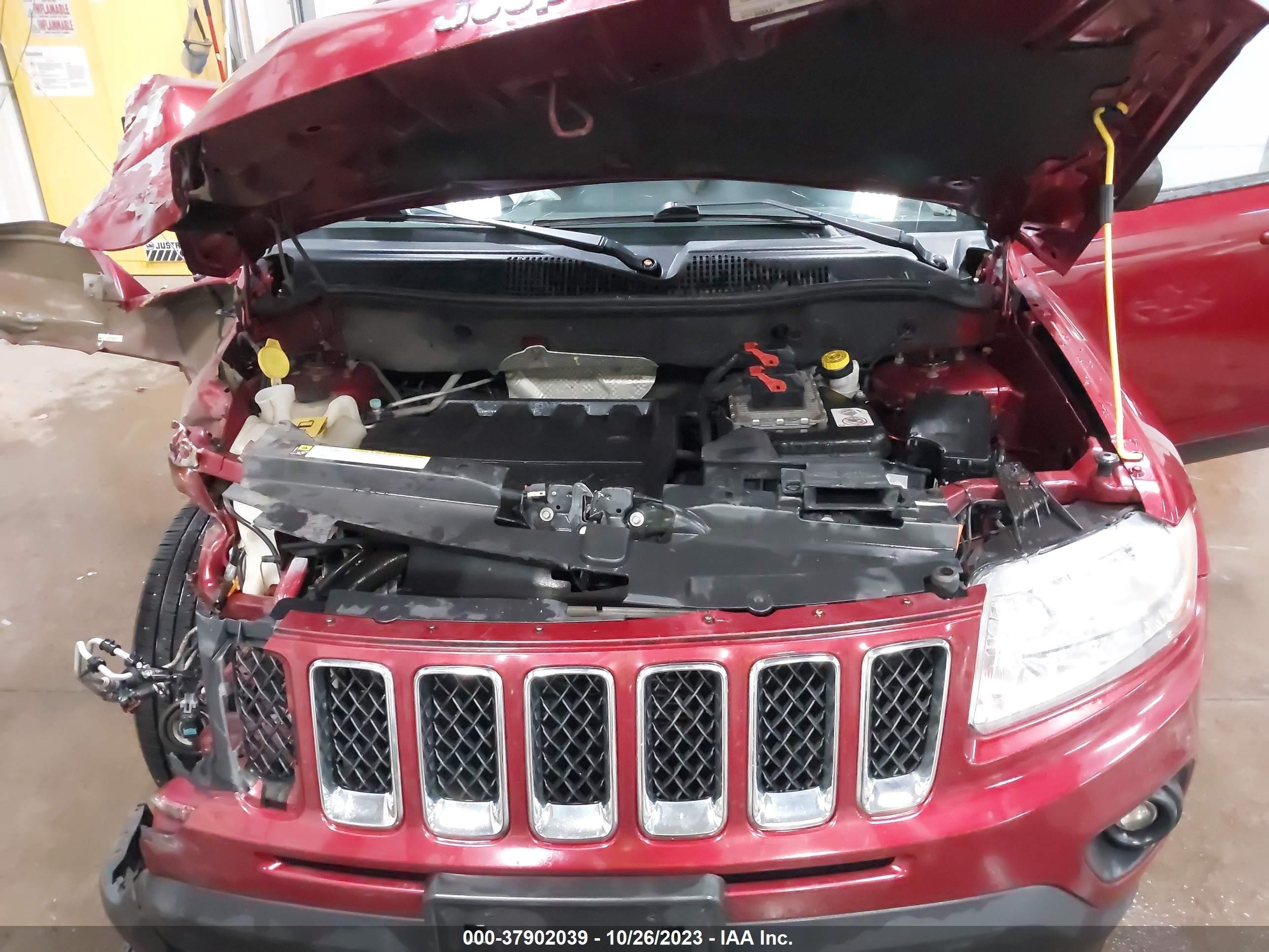 Photo 9 VIN: 1C4NJDCB3CD524232 - JEEP COMPASS 