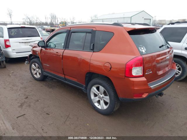 Photo 2 VIN: 1C4NJDCB4CD612478 - JEEP COMPASS 