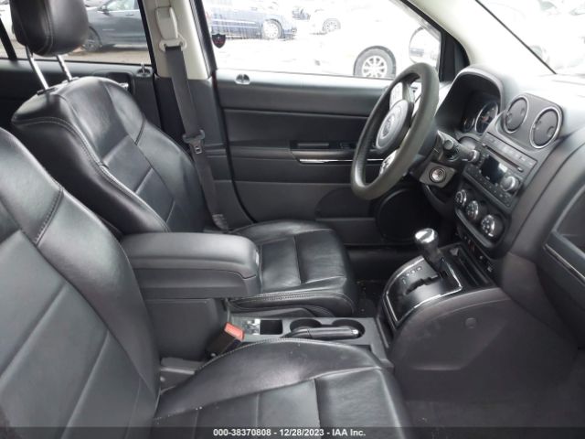 Photo 4 VIN: 1C4NJDCB4CD612478 - JEEP COMPASS 