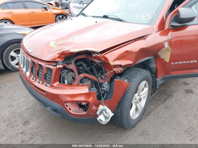 Photo 5 VIN: 1C4NJDCB4CD612478 - JEEP COMPASS 