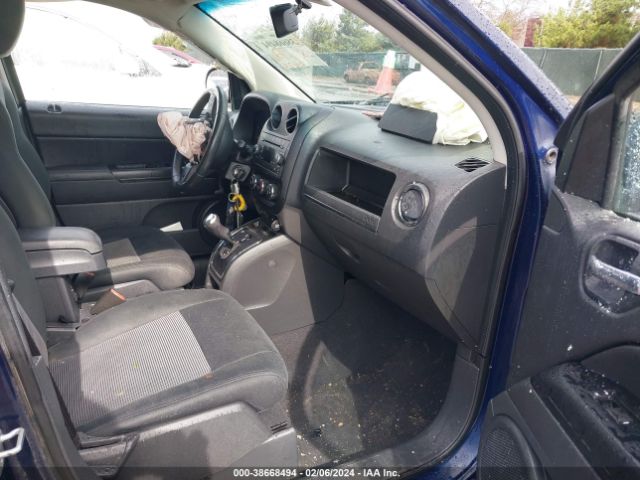 Photo 4 VIN: 1C4NJDEB0CD608960 - JEEP COMPASS 