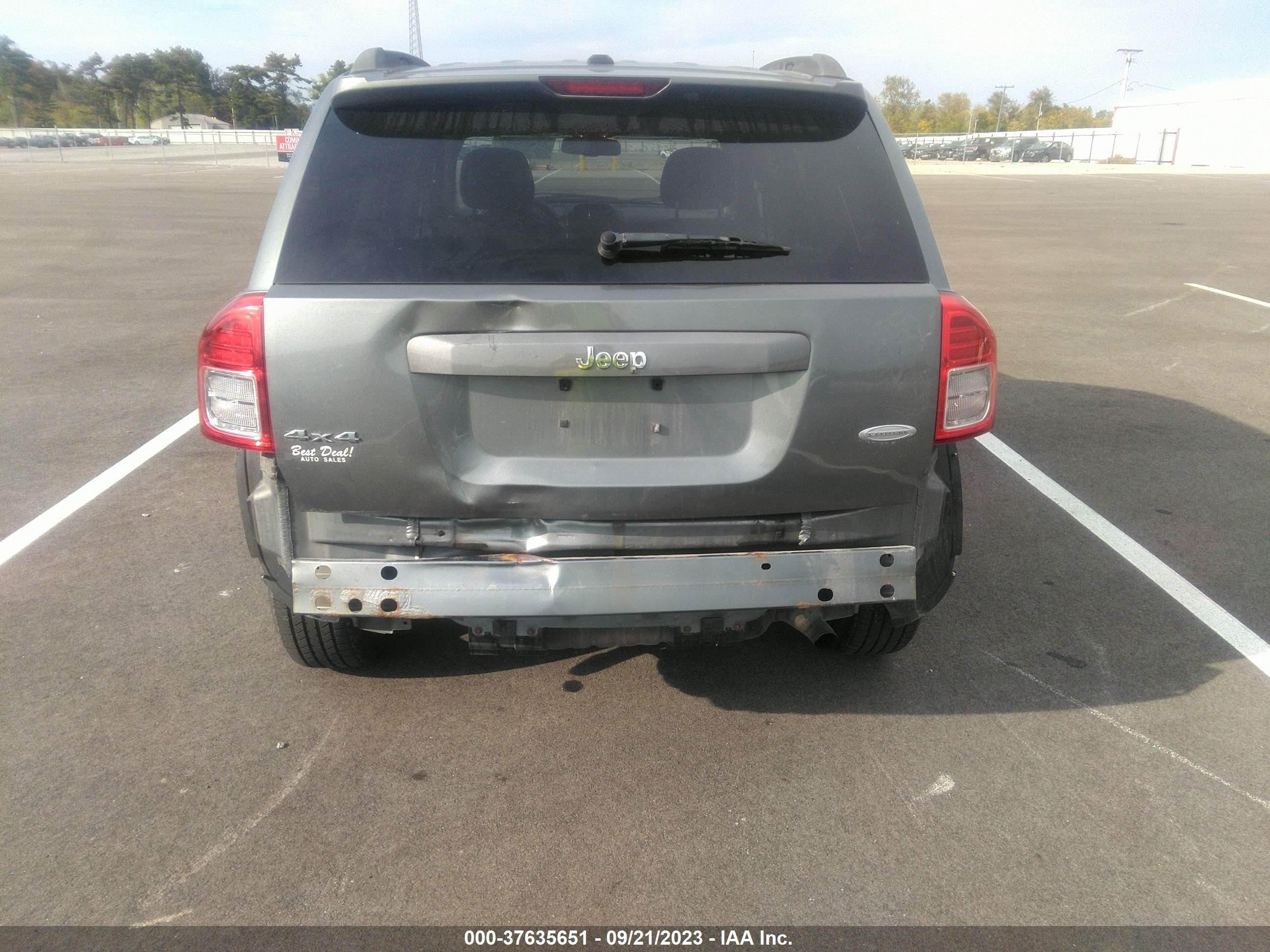 Photo 5 VIN: 1C4NJDEB0CD675283 - JEEP COMPASS 