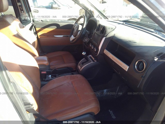 Photo 4 VIN: 1C4NJDEB0GD724990 - JEEP COMPASS 