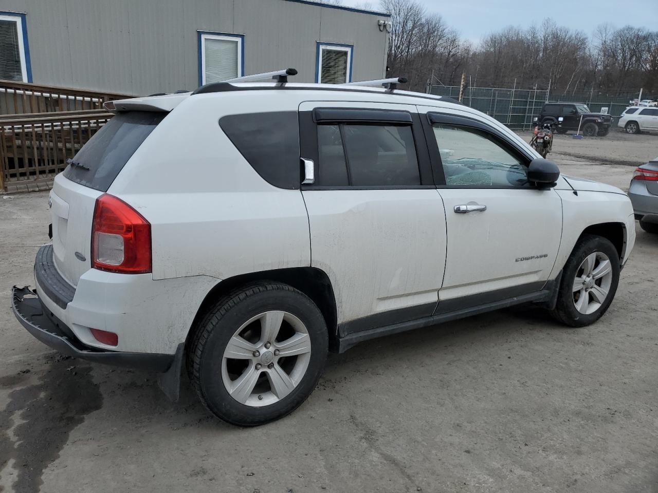 Photo 2 VIN: 1C4NJDEB1CD658203 - JEEP COMPASS 