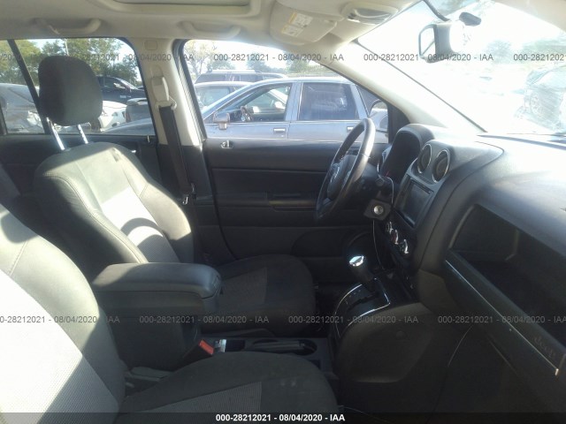 Photo 4 VIN: 1C4NJDEB1DD222016 - JEEP COMPASS 