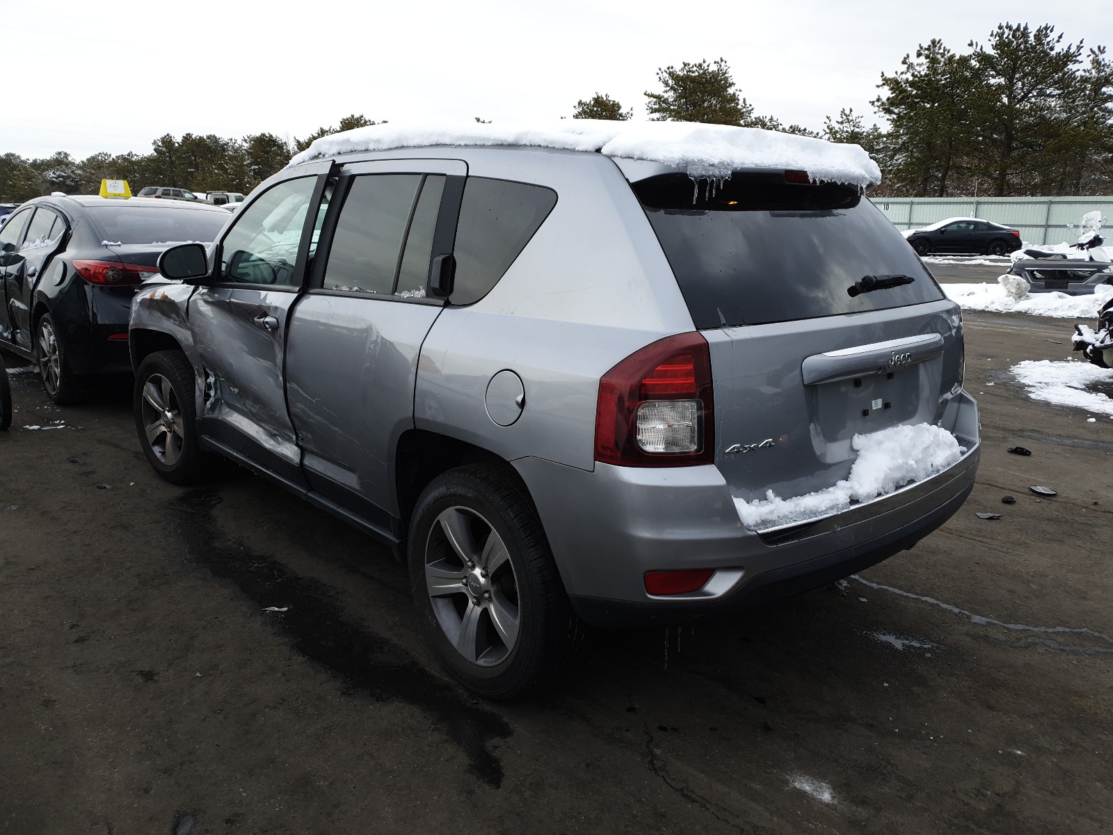 Photo 2 VIN: 1C4NJDEB1GD723623 - JEEP COMPASS LA 