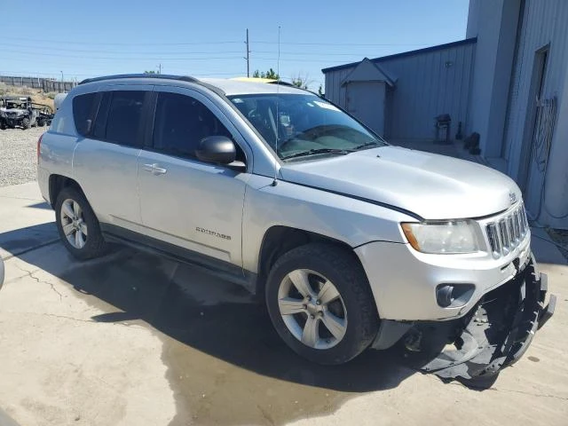 Photo 3 VIN: 1C4NJDEB2CD611794 - JEEP COMPASS LA 