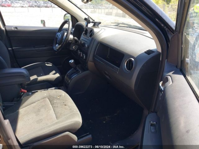 Photo 4 VIN: 1C4NJDEB2CD638820 - JEEP COMPASS 