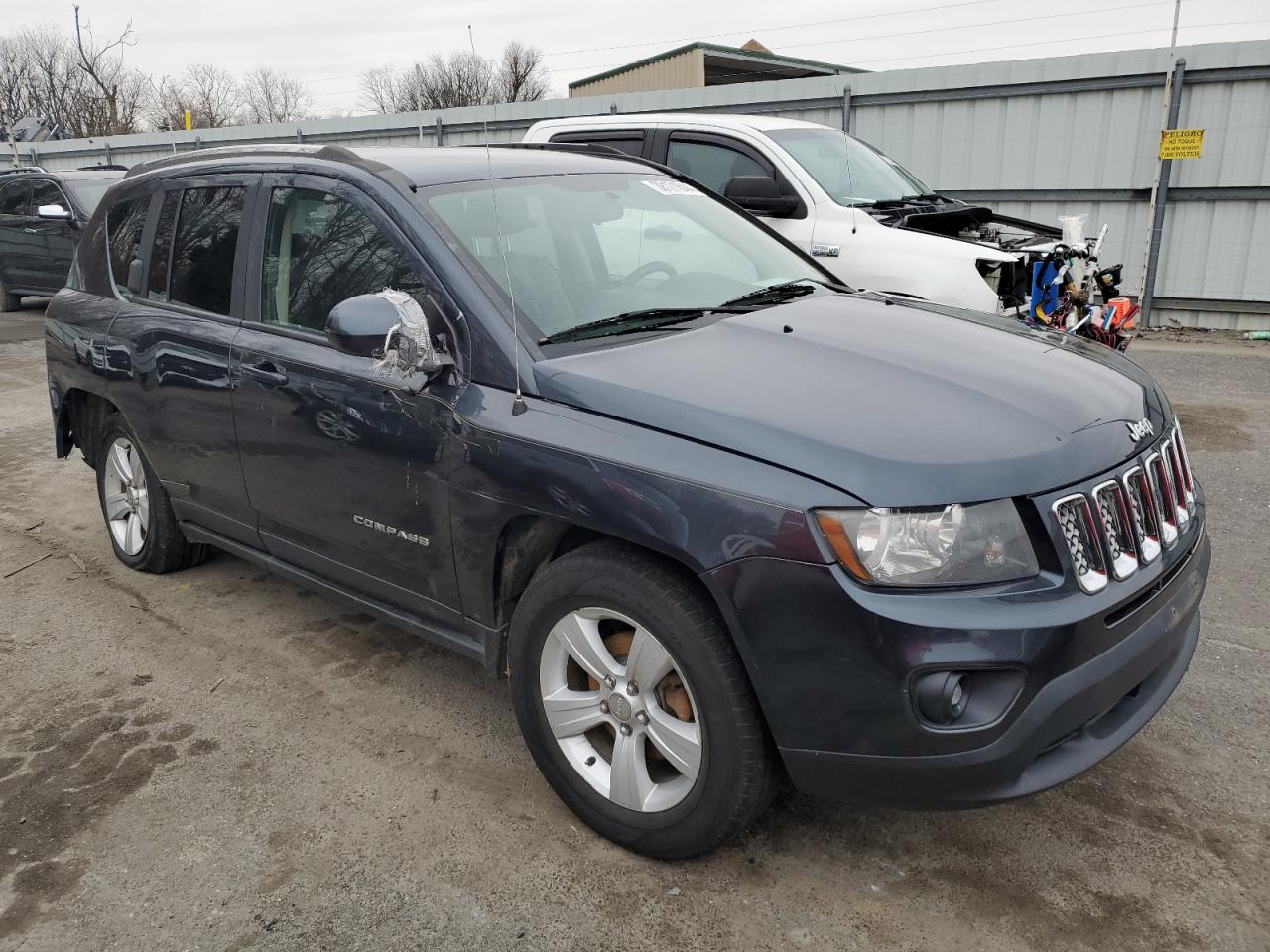 Photo 3 VIN: 1C4NJDEB2ED688555 - JEEP COMPASS 