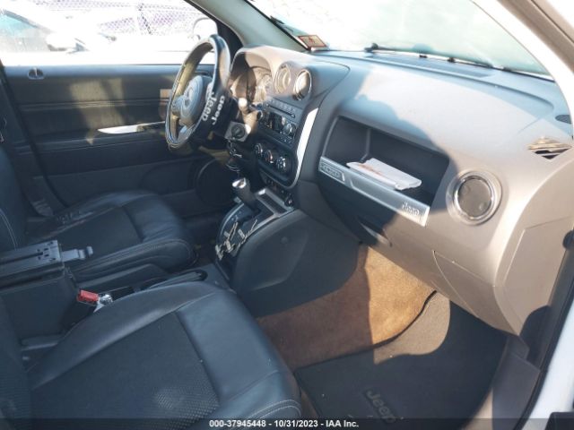 Photo 4 VIN: 1C4NJDEB2ED884379 - JEEP COMPASS 