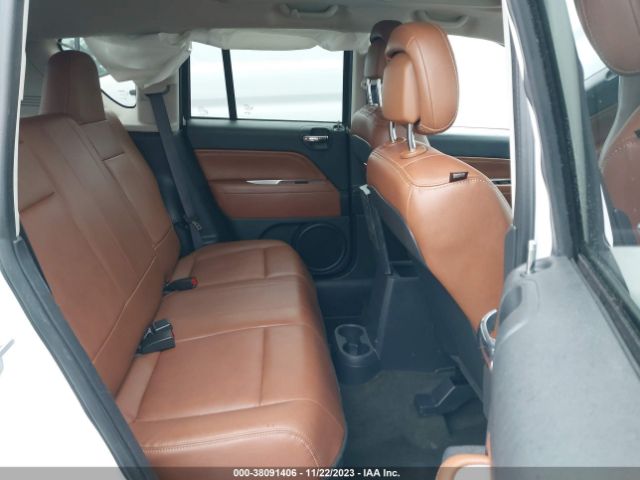 Photo 7 VIN: 1C4NJDEB2GD717992 - JEEP COMPASS 