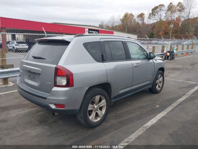 Photo 3 VIN: 1C4NJDEB2GD810396 - JEEP COMPASS 