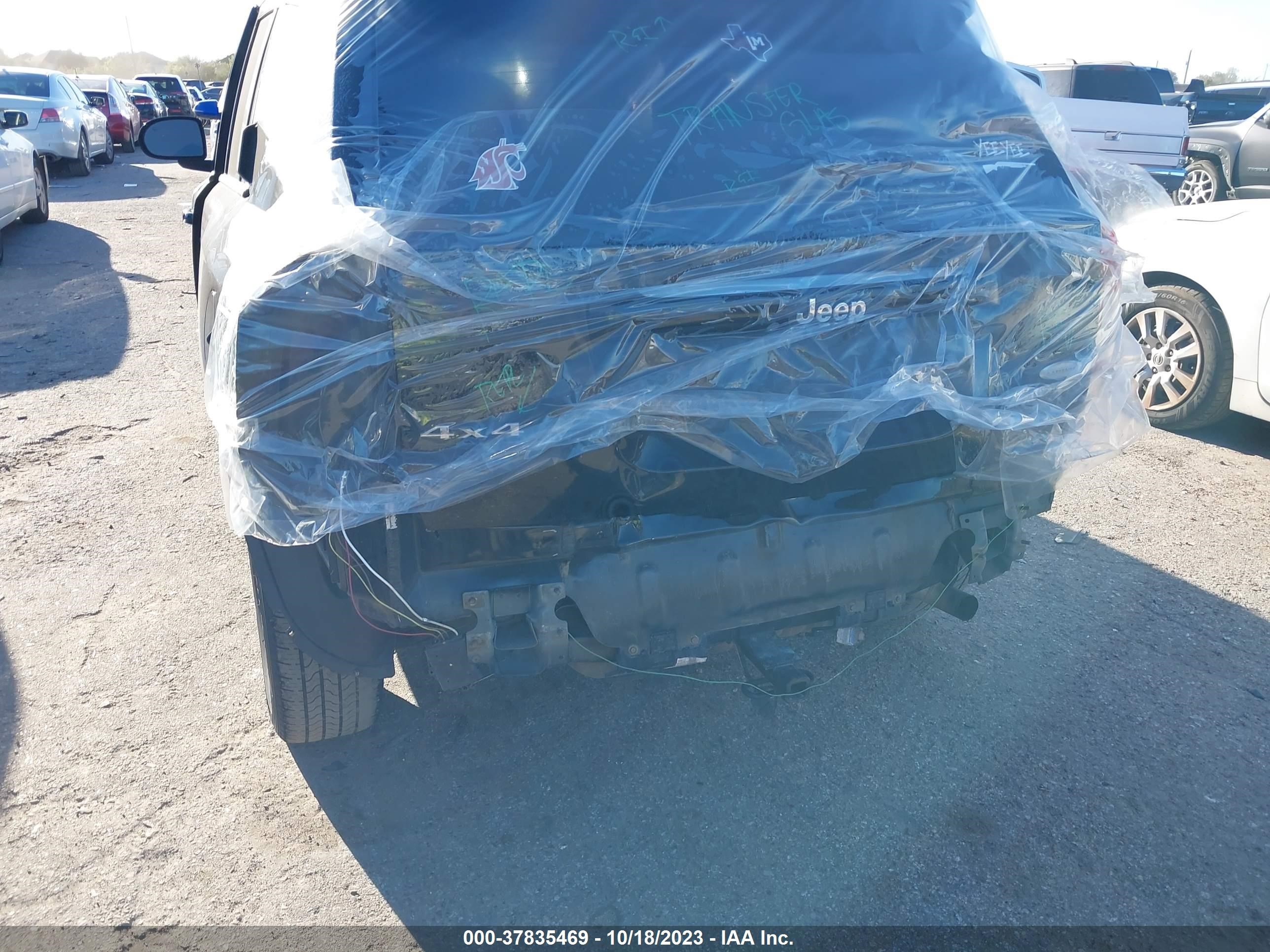 Photo 5 VIN: 1C4NJDEB3ED831092 - JEEP COMPASS 