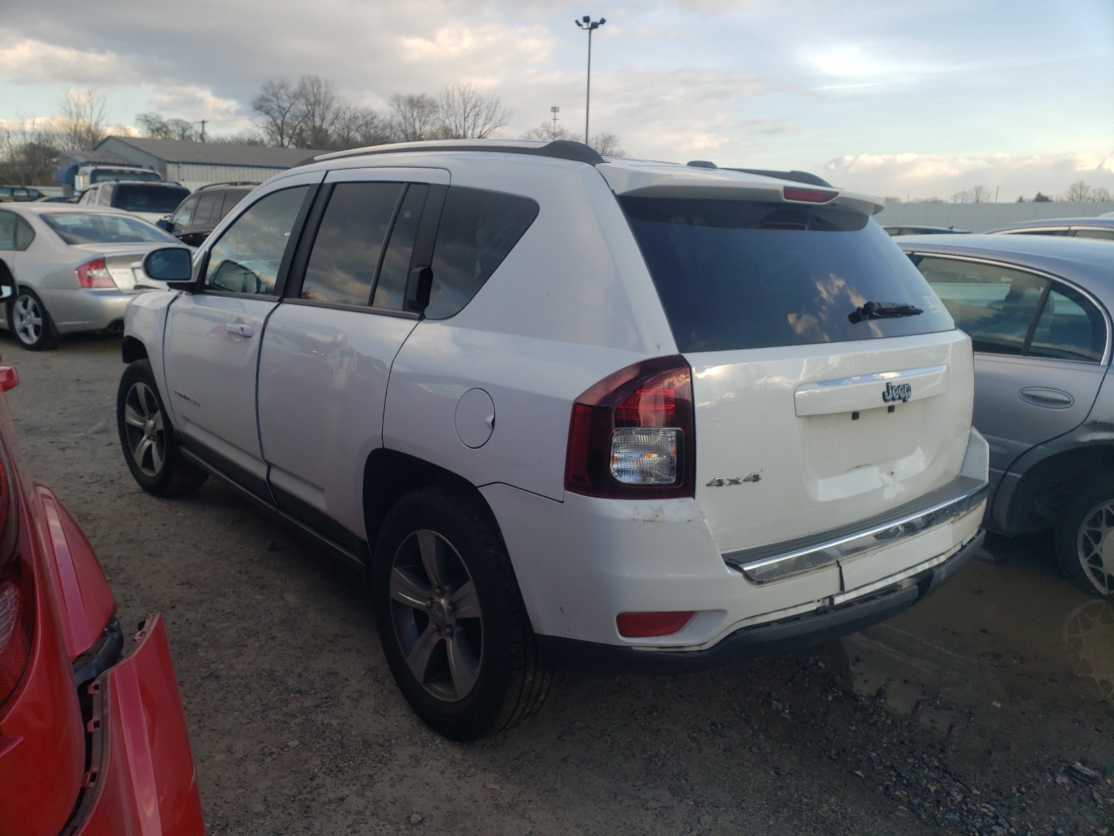 Photo 2 VIN: 1C4NJDEB3GD653803 - JEEP COMPASS LA 