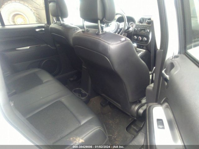 Photo 7 VIN: 1C4NJDEB3GD674487 - JEEP COMPASS 