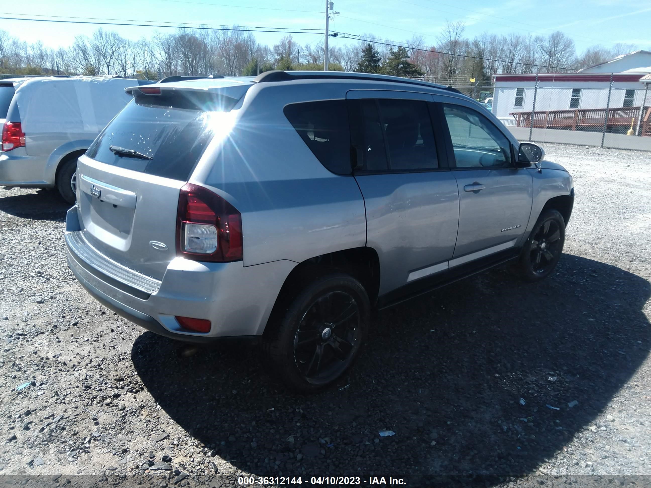 Photo 3 VIN: 1C4NJDEB3GD691130 - JEEP COMPASS 