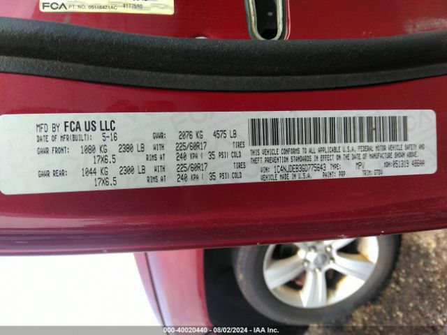 Photo 8 VIN: 1C4NJDEB3GD775643 - JEEP COMPASS 