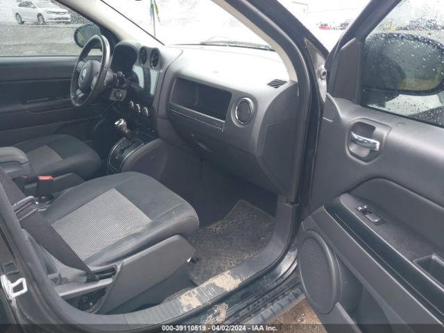 Photo 4 VIN: 1C4NJDEB4CD578779 - JEEP COMPASS 