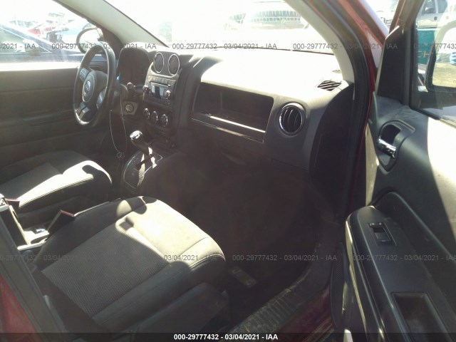 Photo 4 VIN: 1C4NJDEB4CD591631 - JEEP COMPASS 