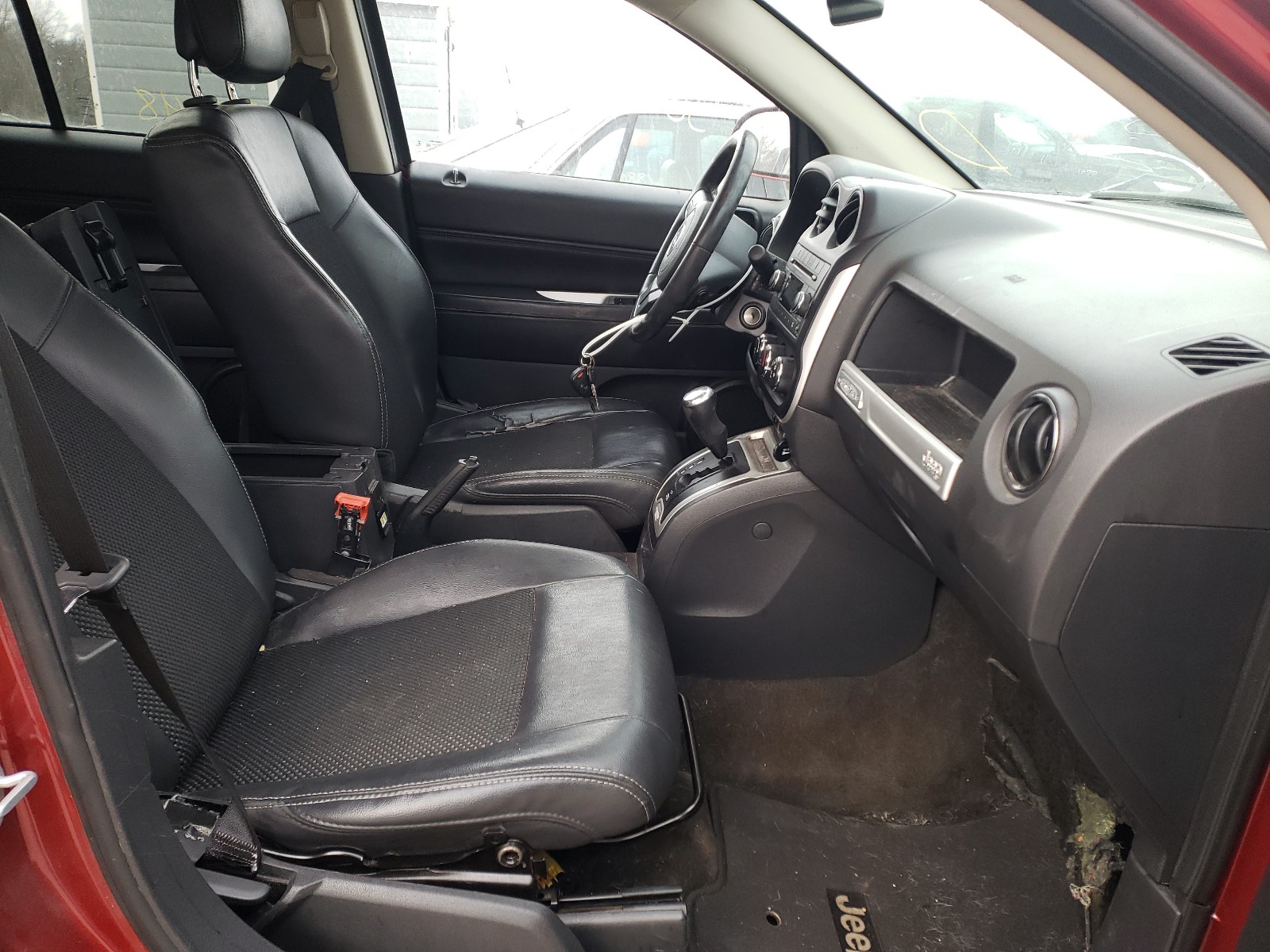 Photo 4 VIN: 1C4NJDEB4ED852677 - JEEP COMPASS 