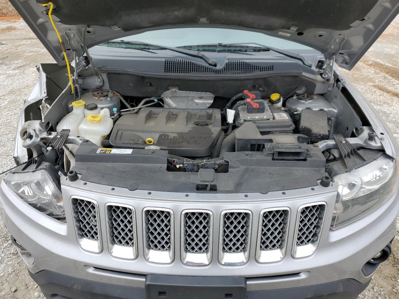 Photo 11 VIN: 1C4NJDEB4GD758849 - JEEP COMPASS 