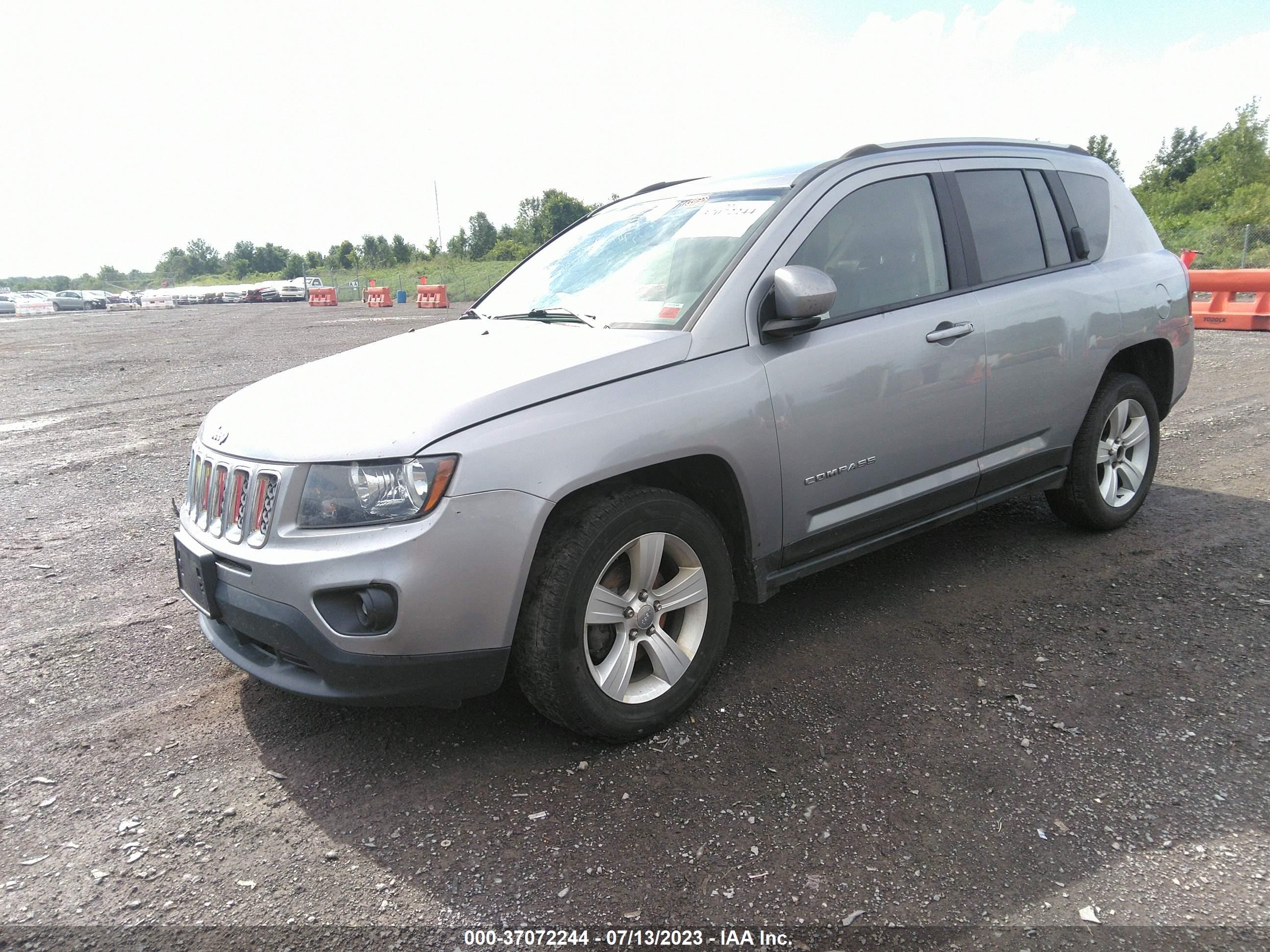 Photo 1 VIN: 1C4NJDEB4HD143557 - JEEP COMPASS 