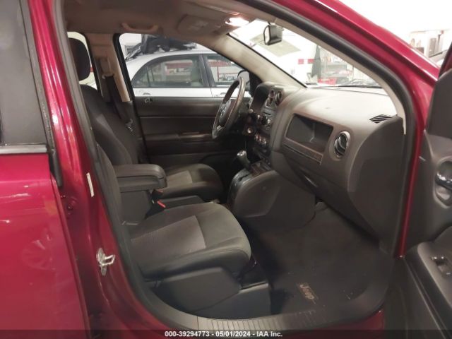 Photo 4 VIN: 1C4NJDEB5DD263670 - JEEP COMPASS 