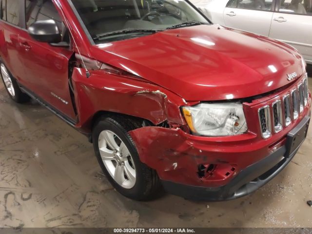 Photo 5 VIN: 1C4NJDEB5DD263670 - JEEP COMPASS 