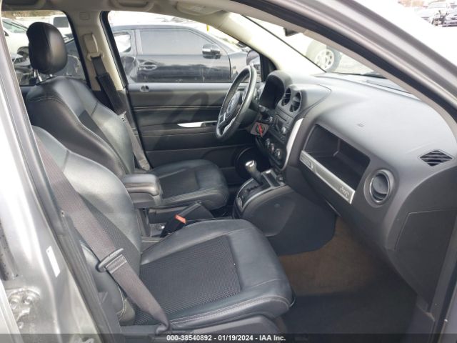 Photo 4 VIN: 1C4NJDEB5GD663331 - JEEP COMPASS 